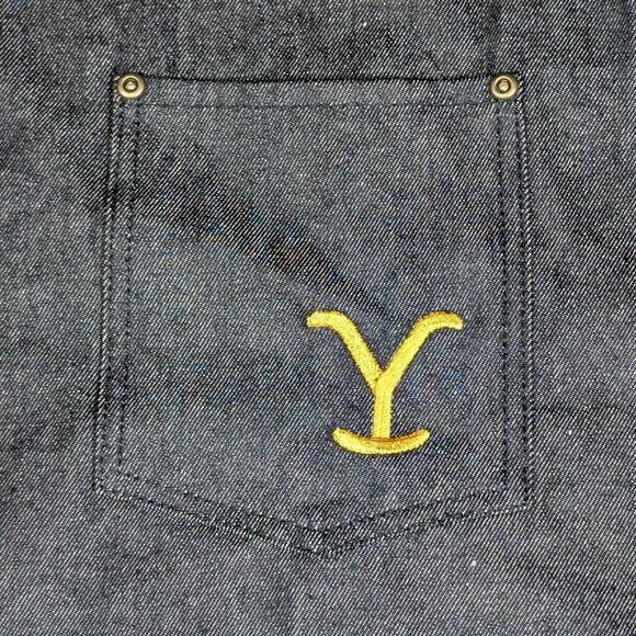 Yellowstone: Dutton Ranch Family Cookbook Gift Set Apron - Picture 2 of 3